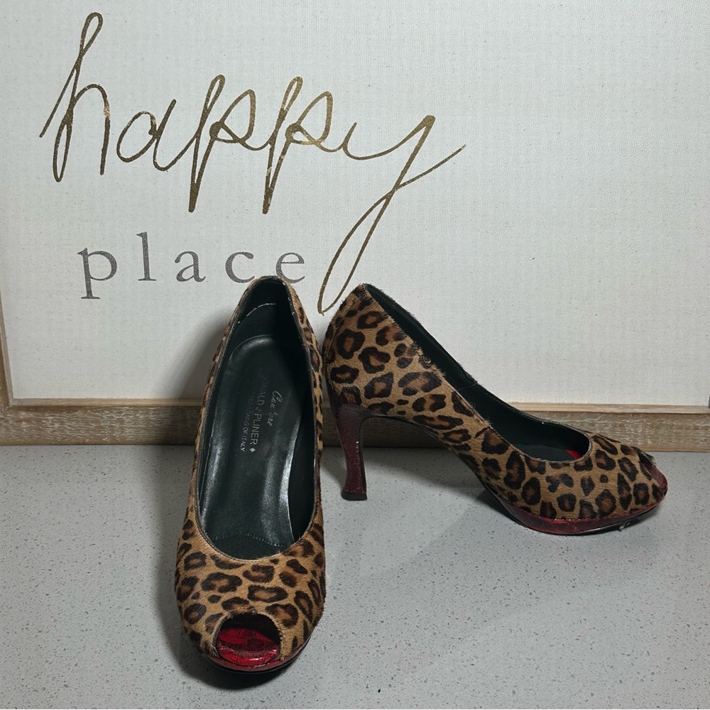 DONALD J PLINER COUTURE TIFF Leopard Calf Hair Peep Toe Pumps Heels 6M